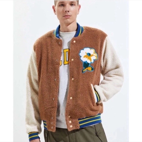 Urban Outfitters Flower Patch Full Button Teddy Fleece Varsity Jacket Size Large - Picture 11 of 11
